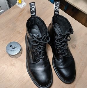 Doc Martens 101 Smooth 9.5 Black Boots